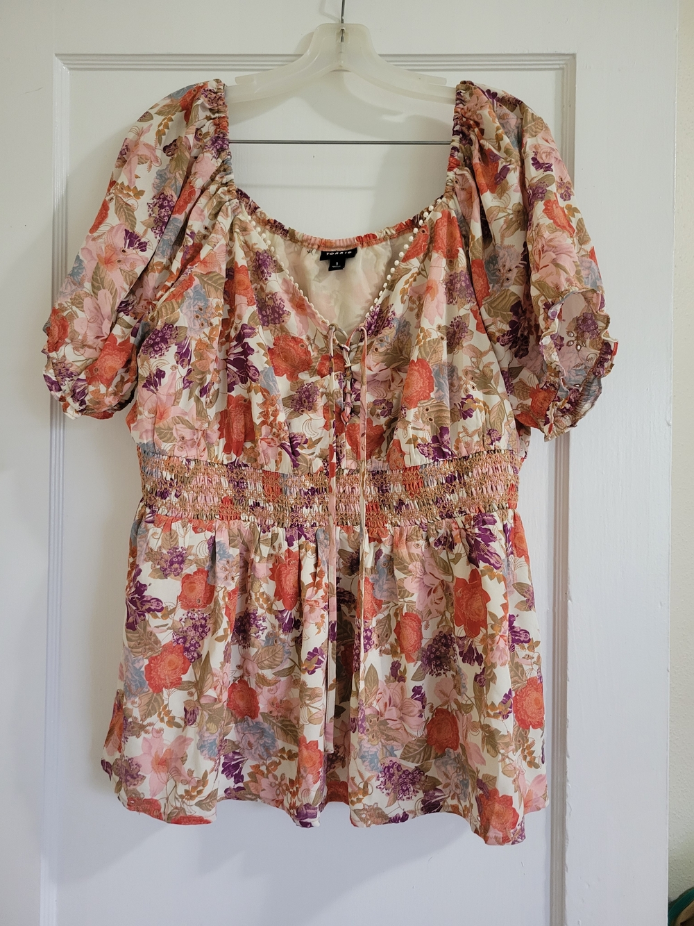 Torrid Georgette Eyelet Smocked Waist Puff Sleeve Top Size 1